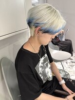 キオク(KIOX)&nbsp;ホワイトカラーに裾ブルー　デザインカラー