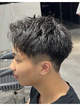 ステラ(STELLA) ツイストスパイラル/メンズショート/アップバング/眉毛サロン
