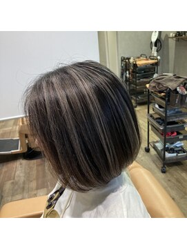 アヴニール アックス(Avenir axe) コントラストハイライト