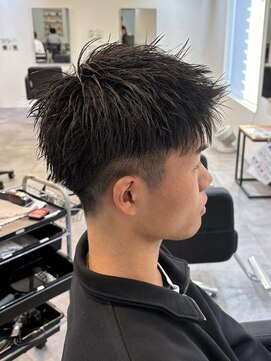 ヒュイル バイ ニアウ(Hwyl by Niau) MEN’S HAIR/スパイキーショート/アクティブショート/伊勢崎
