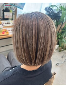 ファムバイアヴァンス(Femme by AVANCE.) 外国人風グラデーションボブ