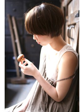 カライング(ing) 【+~ing】 丸いコンパクトショート 【畠山竜哉】