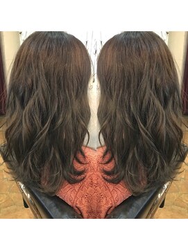 アンフィ ヘアー(Amphi hair) ゆるふわ波ウェーブ
