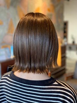 ディードア ヘア ヴィジョン(Ddoor hair vision) 切りっぱなしボブ