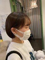 ヘアステージアミカル 切りっぱなしショートボブ