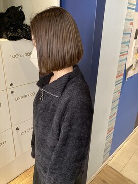 コワファースト 大分(COIFF1RST) ぱつっとボブ