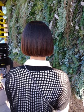 ノーブルヘアー(NOBLE HAIR) ミニボブ