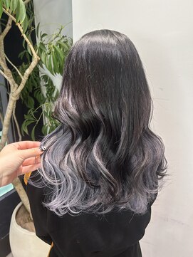 ステア ケース(stair case) 巻き髪レイヤーカットインナーカラートリートメント前髪カット