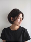 耳かけボブでこなれ感