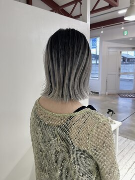 ブリックマウントヘアメイク(Blic mt hair make) ルーツカラーボブ