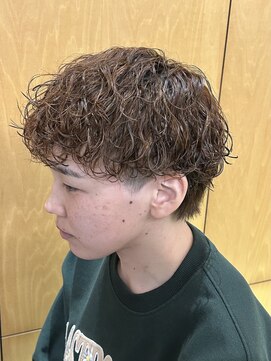 ニアウ 伊勢崎連取店(Niau) 波巻きスパイラルパーマツイストスパイラルパーマシャドウパーマ