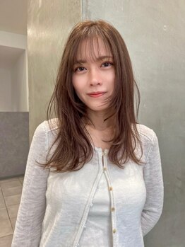 ”やってみたい”気持ちを大切に。長さは変えず印象を変えたい方おすすめ☆伸ばしかけの方も飽きないヘアに