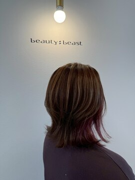 ビューティービースト 益田店(beauty:beast) くびれミディアム×インナーカラー 20代 30代