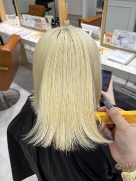 アプリバイリアン 浦和2号店(appri by Rien) トリプルカラーで作る抜きっぱなしブロンド