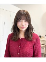 ロッカ(ROCCA)&nbsp;チェリーブラウンつや揺れミディ×くびれバング