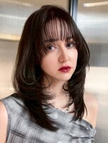 シオン(shion)&nbsp;前髪カット顔周りレイヤーくびれミディミディアム_F21768