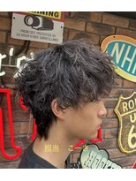 ムア(MUA)&nbsp;マッシュウルフ、シャドウパーマ