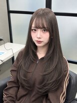 エミュ(Aimu.)&nbsp;艶感のある暗髪×韓国風レイヤー