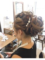 ロカット サロン(Roquat Salon) ゆるふわミディアムアップアレンジ【ヘアセット 立川南/立川】