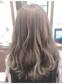アッシュベージュ
