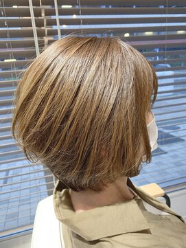 グラッシー センター北店(GLASSI) 【GLASSI】大人かわいい小顔ショート★デザインカラー★髪質改善