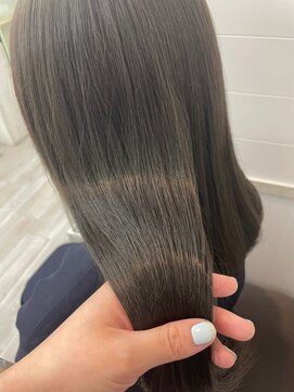 ナンバー ユアイロ 川崎(N° uairo) 大人かわいいくびれミディーラベンダーインナーカラー