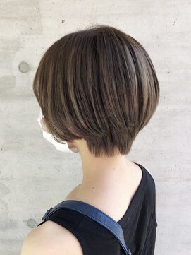 アース 上本町店(HAIR&MAKE EARTH) 20代30代大人ショートボブｘ小顔ウルフカット丸みショート