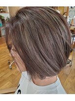 リビングヘアルーム(LIVING HAIR ROOM) 白髪ぼかしハイライト