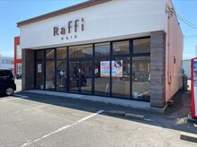 ラフィー 高松勅使店(Raffi)の雰囲気（店舗前共通駐車場有り〇可愛い建物です）