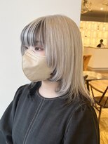 ルッツ(Lutz. hair design)&nbsp;ホワイトブランド×ブラック【千代田彩夏】