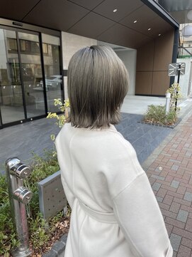 アイリー 名古屋(A/LEE) オリーブグレージュ／ボブ