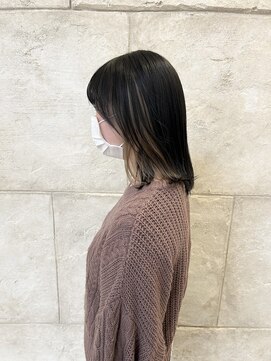 スニップス ダズ(SNIPS DOES) ミディアムボブ/インナーカラー/デザインカラー