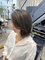 トレス(TRESS)&nbsp;レイヤーボブ　切りっぱなしボブ　外ハネボブ