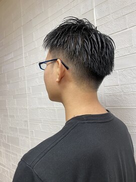 ルナ 大船店(LUNA) ツーブロック（イン　フェードカット）