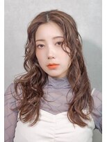 メゾンドムニ 恵比寿(Maison de MUNi)&nbsp;おフェロ前髪なしウェーブレイヤーカット