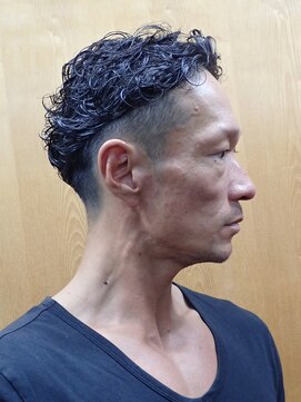 ココロコ(COCO LOCO) トップのボリューム調整もできるルーズカールパーマ