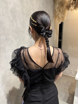 タイトヘアセット　ローポニーアレンジ　お呼ばれヘア