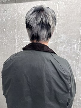 オーン(OOn) レオパードショート