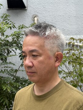ザ ブライト バーバー(The BRIGHT BARBER) フェザーアップ/スキンフェード/10代/20代/30代/40代/宮城/仙台