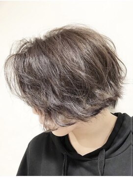 リボロ(Rivoro) グランジボブ＿アディクシーシルバー