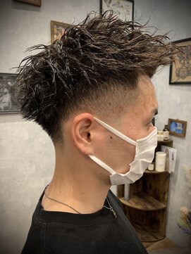 キャリー(CALEE.) ハードツイスト×フェード