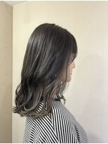 ヘアーアートミュージアム(Hair Art Museum)&nbsp;インナーカラー/シルバー/イヤリングカラー　10/25