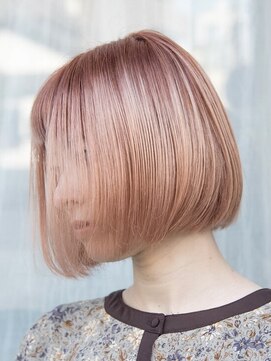 カムジーヘッドカミノウラ(COMEGHEAD KAMINOURA) ダブルカラーピンクベージュベージュカラーケアブリーチミニボブ