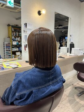 コワファーストナガサキシャンプーボーイ(COIFF1RST NAGASAKI SHAMPOO BOY) ぱつっとボブ