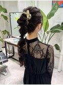 編み下ろしポニーテール