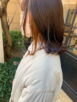 ロサ ブランシェ バイ エスト(Rosa Blanche by est) イヤリングカラー