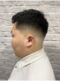 ローフェードアップバングビジネスショート