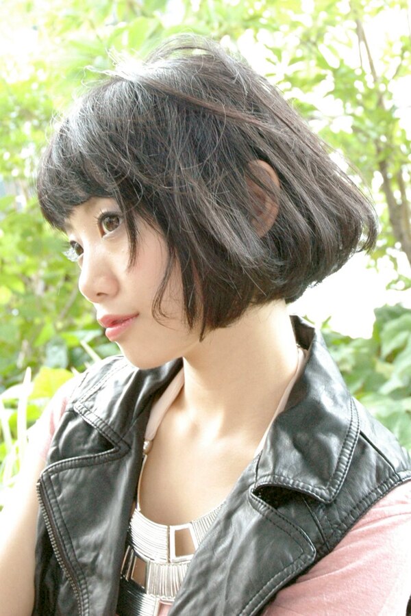 黒髪がカッコいい「芹那さん風'80s Rock Girl 風 ボブ