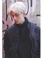 ネス(ness)&nbsp;[RIMMA]ホワイトカラー/センターパート/ネープレス/ツーブロック