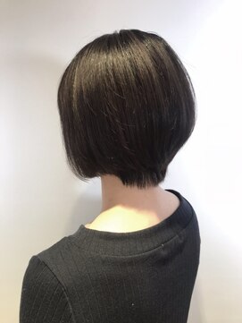 ビアンコ(BlANCO) 【BLANCO】くせ毛さんでも♪つやつやショート